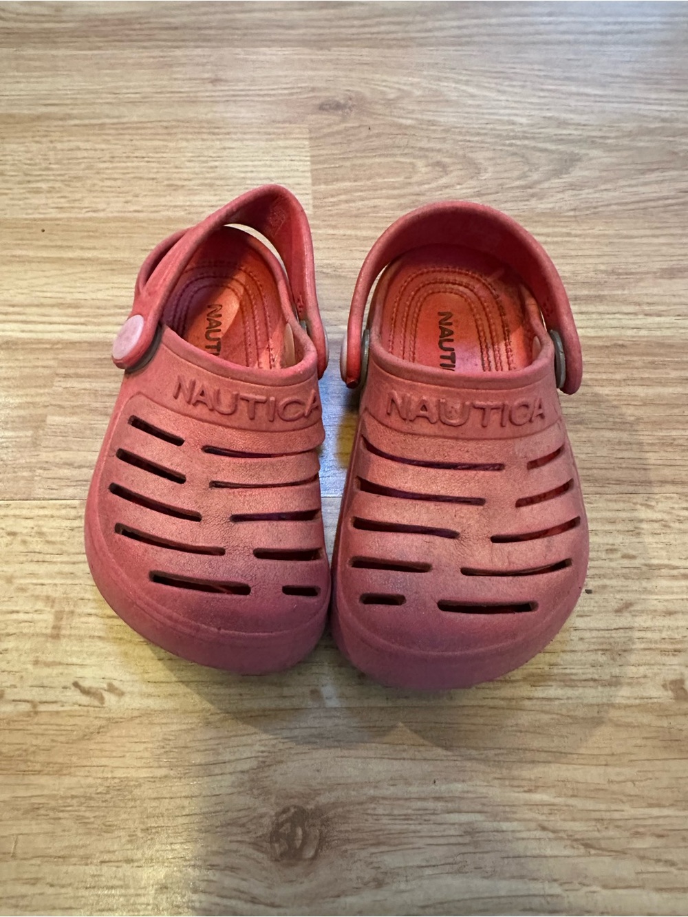 Nautica Kids Red Slip-On Water Shoes Clogs – Size 6